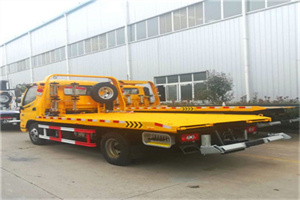 四方台附近拖车救援搭电