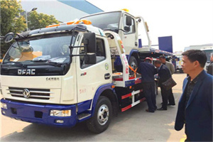 四方台汽车道路救援拖车价格